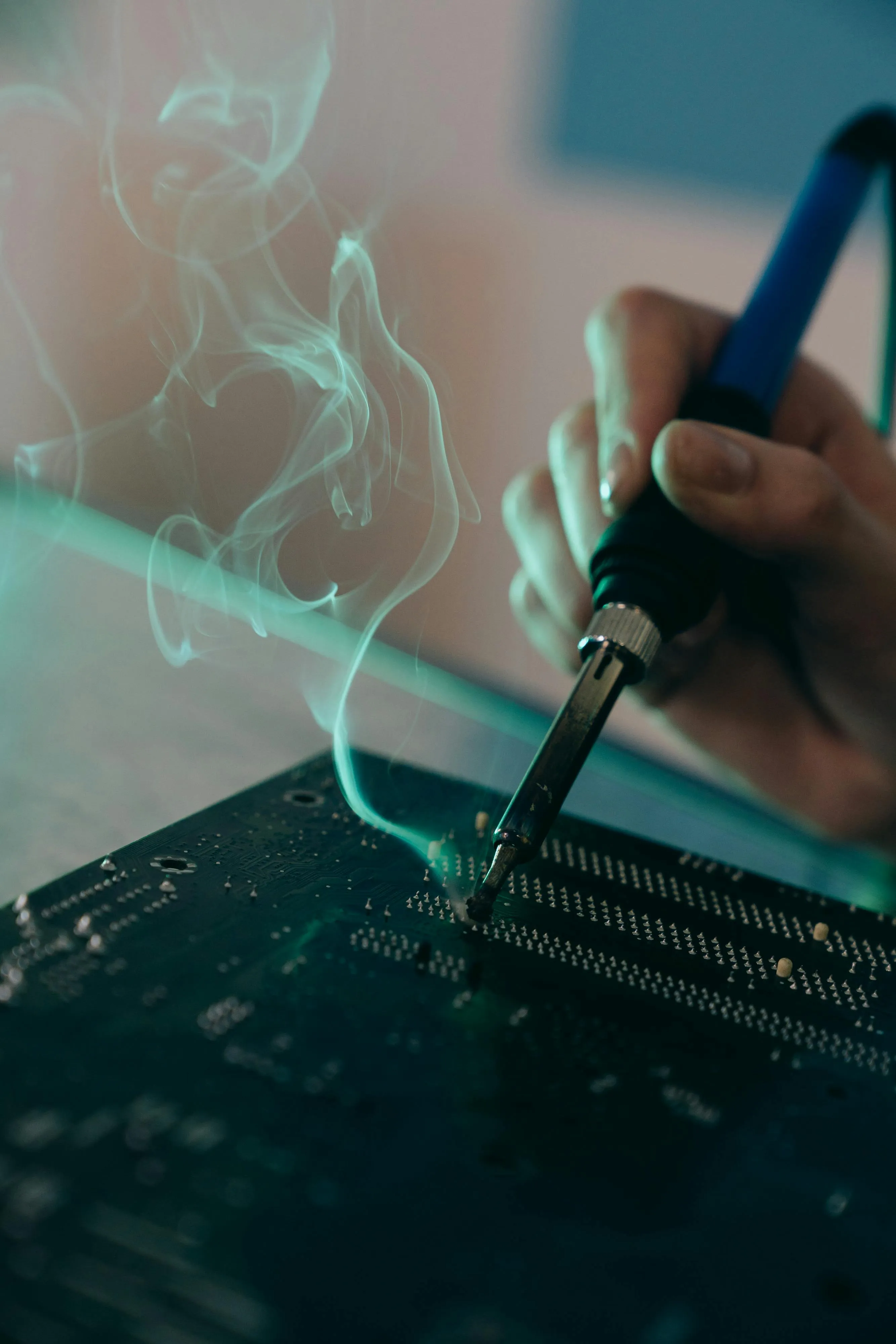 Controle de qualidade e garantia em placas e componentes eletrônicos